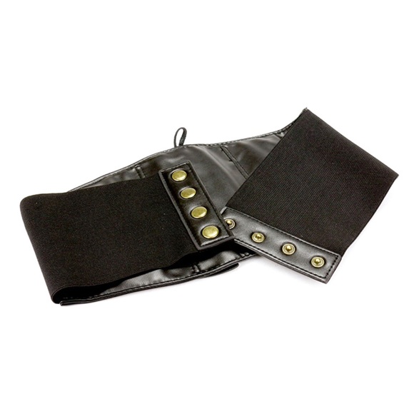 Wide Elastic back Black Belt - Picture 2 of 2